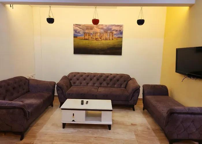 Reunion Villa Ll Swimming Pool Ll Snooker Ll Ac Ll Bbq Ll 3Bhk